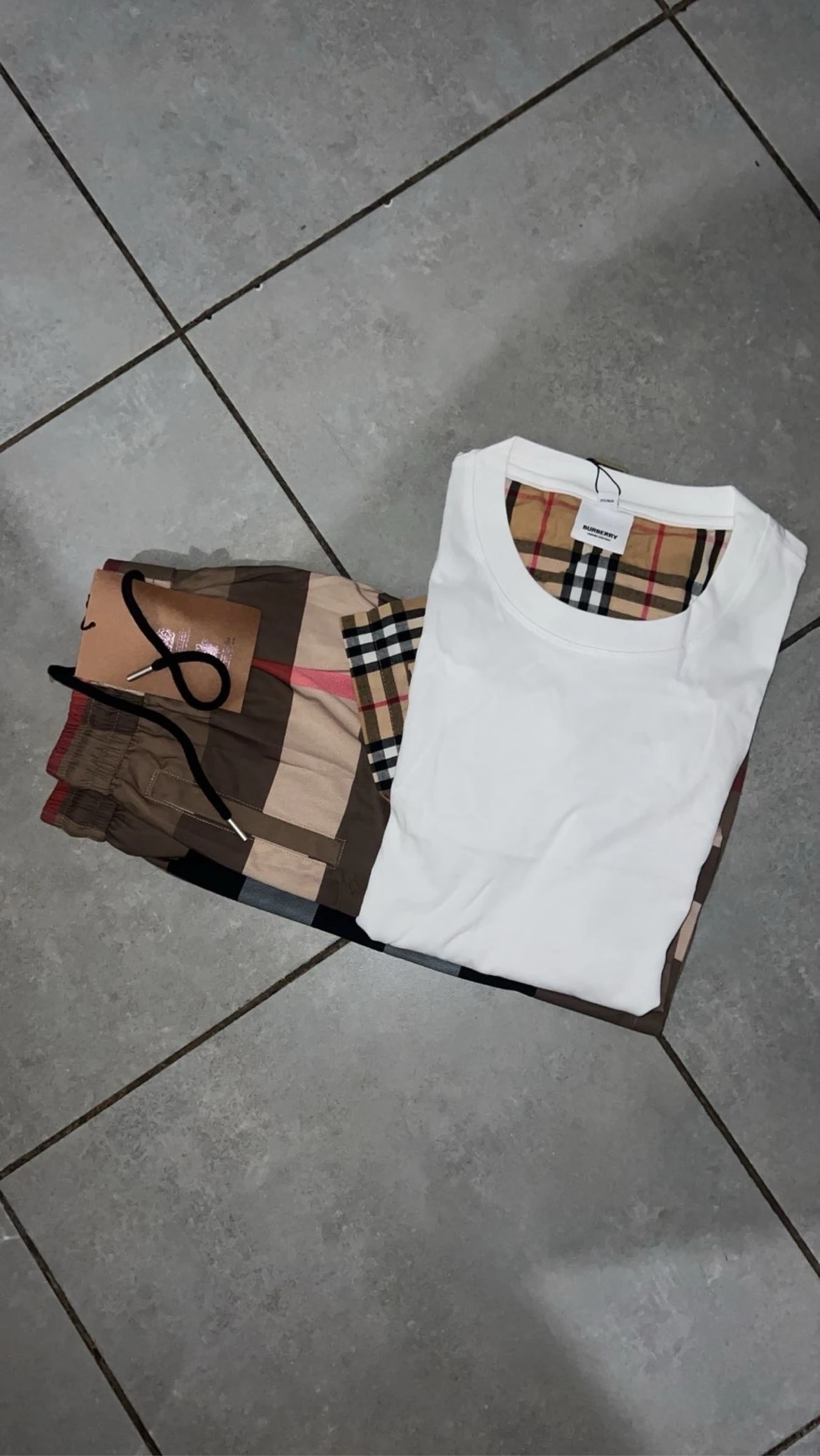 Ensemble Burberry  – photo 2